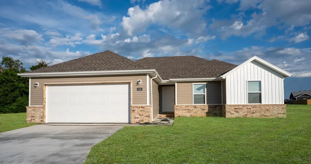 2180 S Durango Drive, Bolivar, MO 65613 - #1
