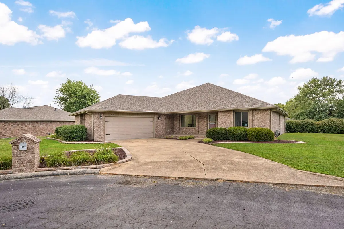 1206 Soleil Circle, Mountain Grove, MO 65711 - #1
