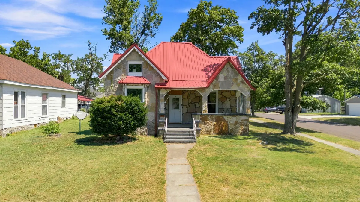 401 2nd Street, Monett, MO 65708 - #1