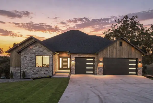 346 Sunset Drive, Saddlebrooke, MO 65630