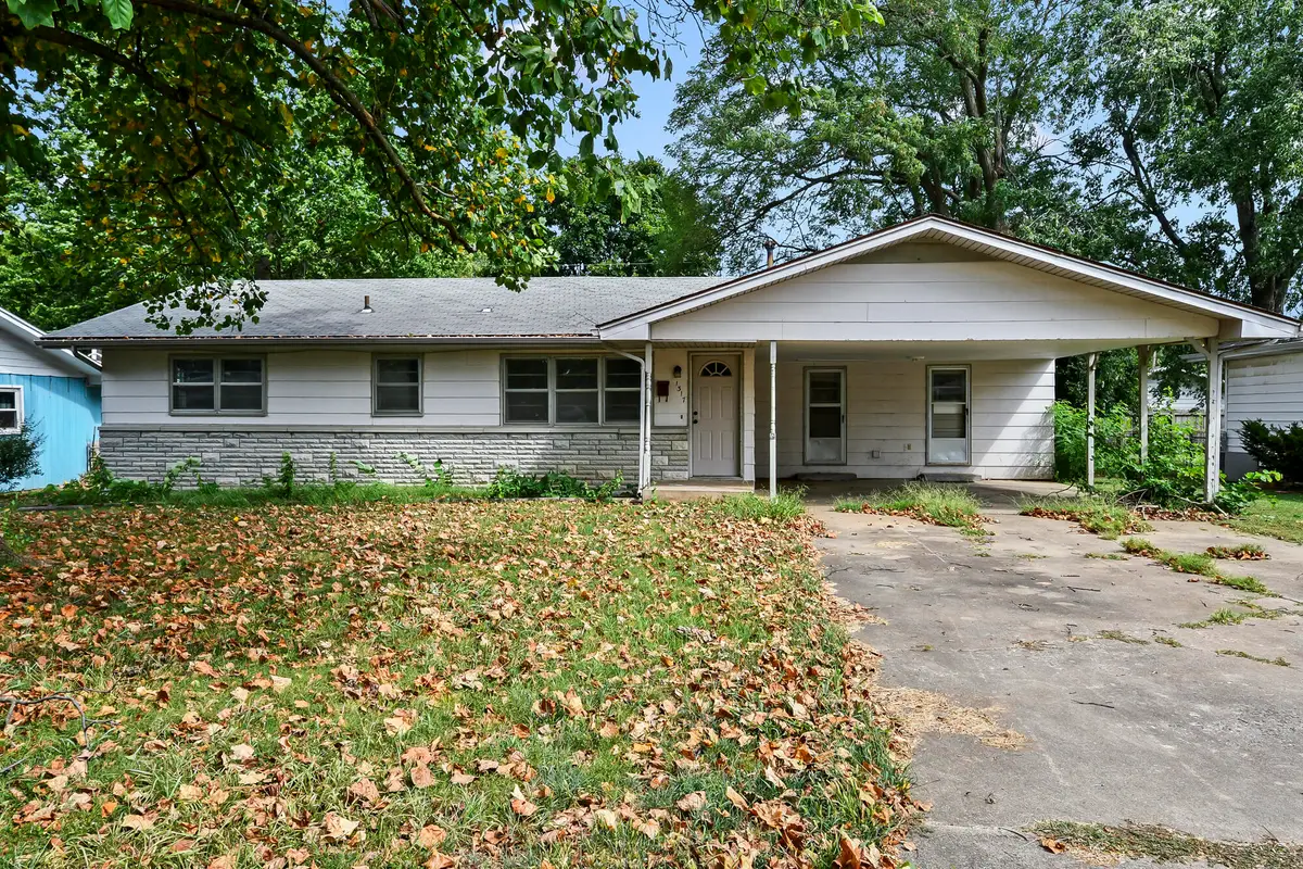 1317 E Cambridge Street, Springfield, MO 65804 - #1