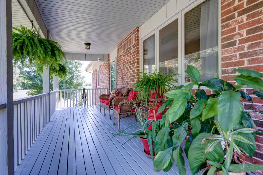 1433 N Emerald Hills Drive, Nixa, MO 65714 - #2
