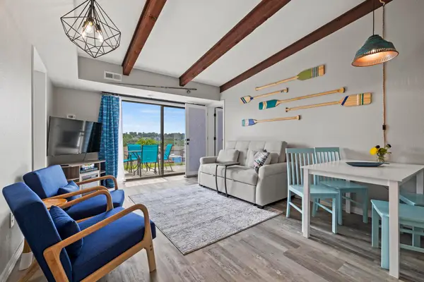 100 Getaway Circle #Unit 119, Kimberling City, MO 65686