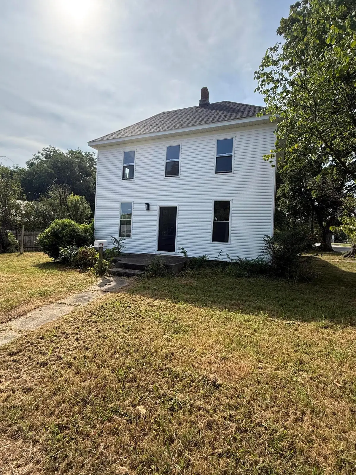 402 E Olive Street, Bolivar, MO 65613 - #1