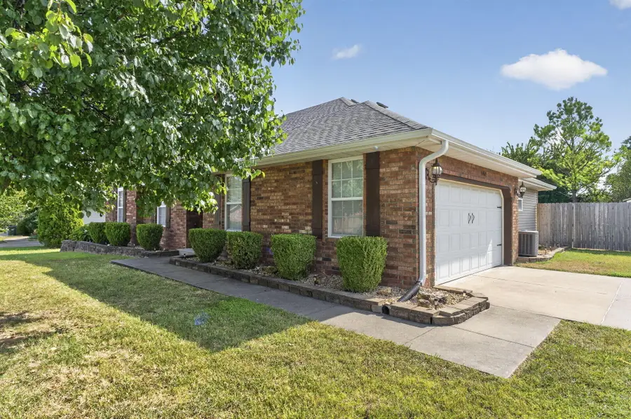 5060 S Grasshill Court, Brookline, MO 65619 - #3