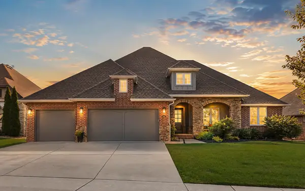 1388 N Rockingham Avenue, Nixa, MO 65714