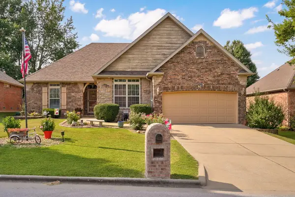3224 W Melbourne Street, Springfield, MO 65810