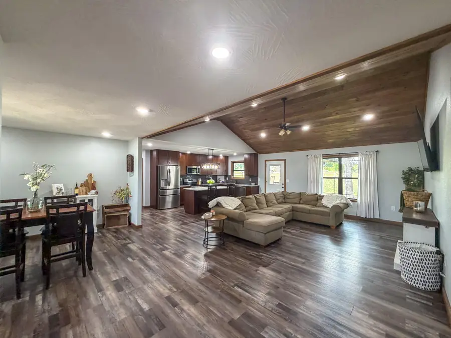 105 Boroughs Street, Cabool, MO 65689 - #3