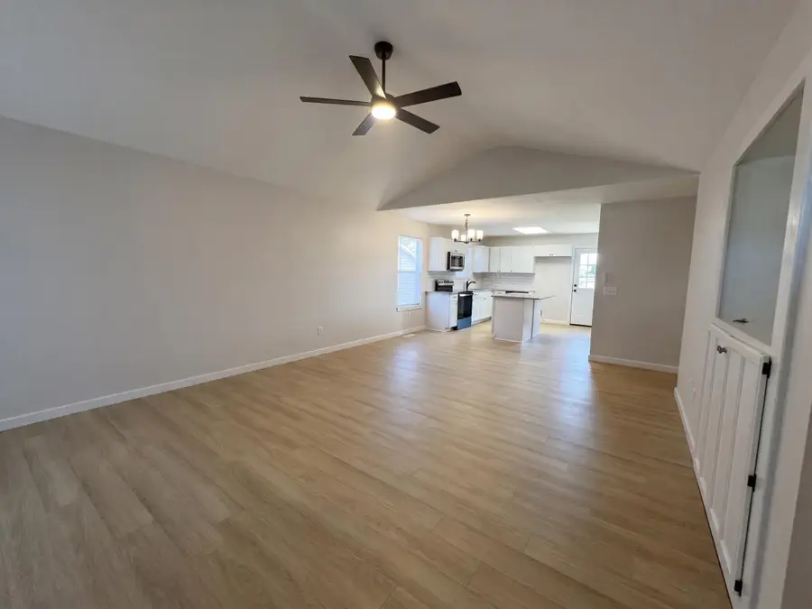 864 S Hickory Lane, Nixa, MO 65714 - #3