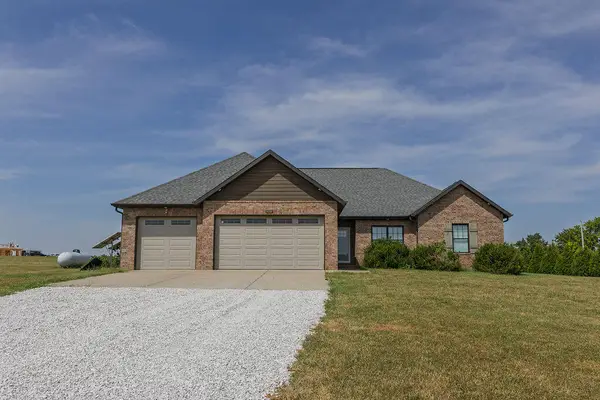 121 Southern Fields Circle, Clever, MO 65631