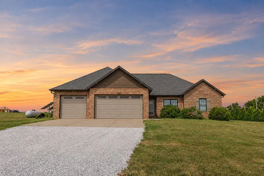 121 Southern Fields Circle, Clever, MO 65631 - #2