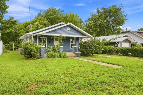 2547 N East Avenue, Springfield, MO 65803