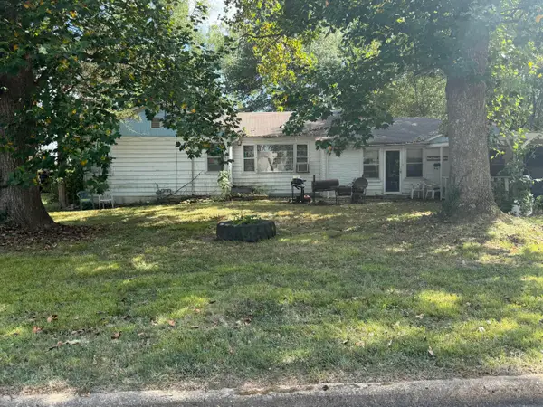 1038 Grace Avenue, West Plains, MO 65775