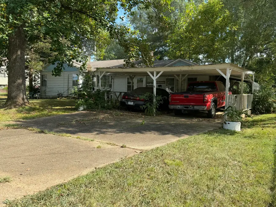 1038 Grace Avenue, West Plains, MO 65775 - #2
