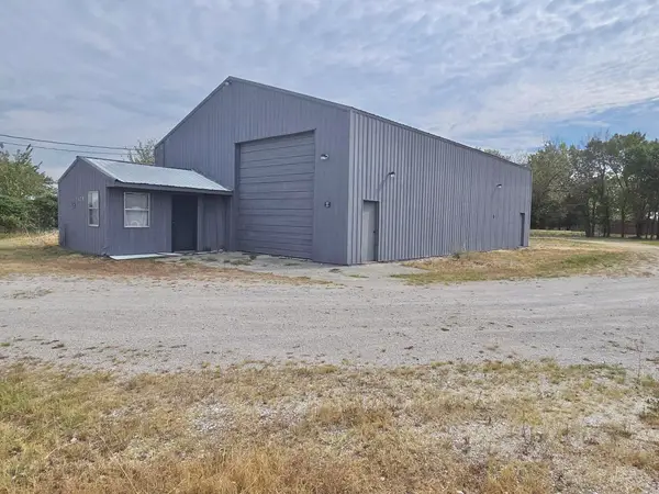 9741 Gateway Drive, Neosho, MO 64850