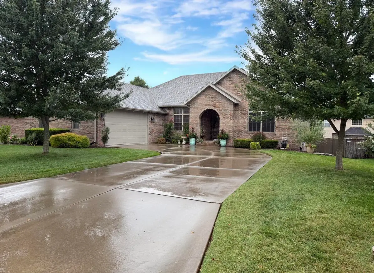 1003 N 23rd Avenue, Ozark, MO 65721 - #1
