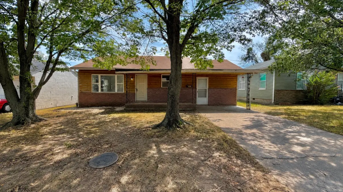 1406 W 5th Street, Joplin, MO 64801 - #1