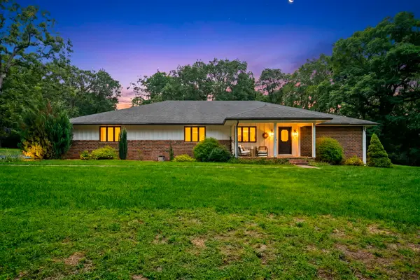 2956 S Roth Oaks Avenue, Springfield, MO 65809