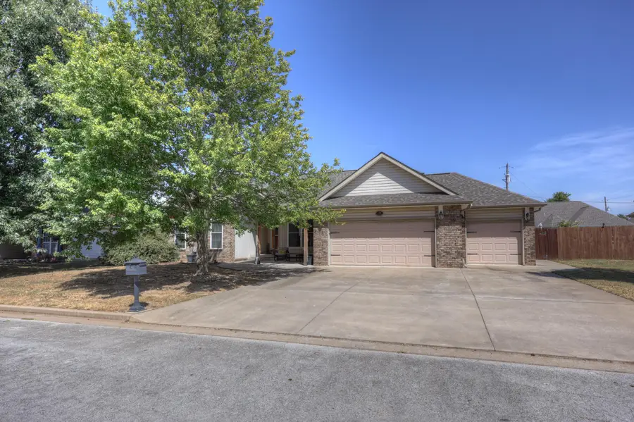 123 Jared Boulevard, Webb City, MO 64870 - #2