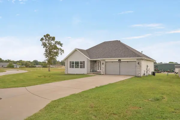 4336 W 1st Street, Battlefield, MO 65619