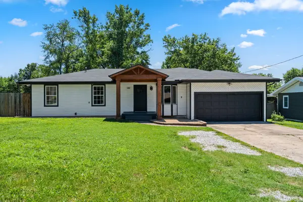 2324 E Huntington Street, Ozark, MO 65721