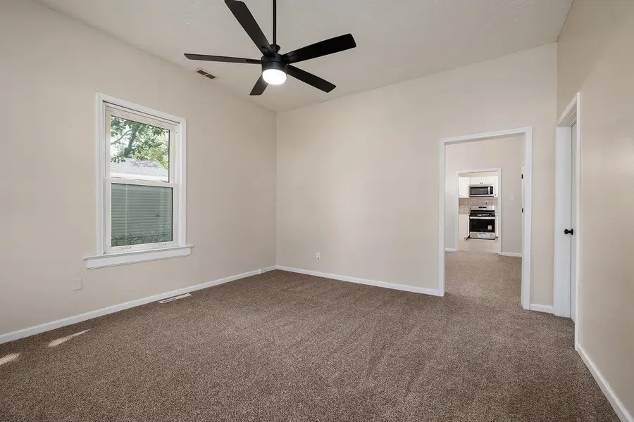 1217 N Forest Avenue, Springfield, MO 65802 - #2