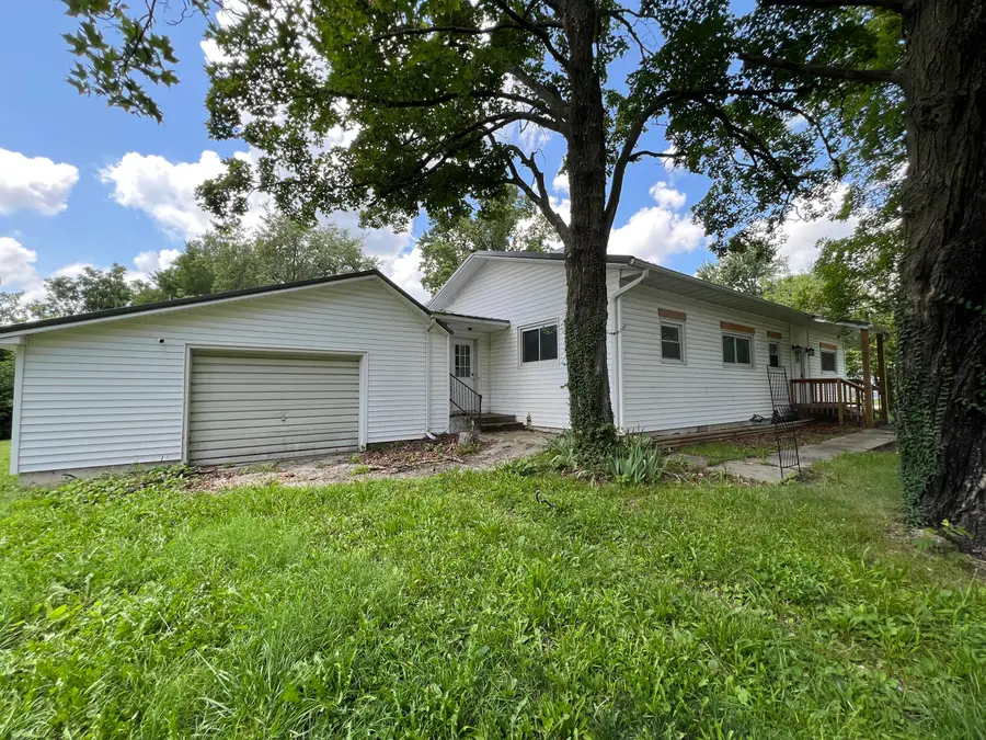 726 Mcnatt Avenue, Aurora, MO 65605 - #2