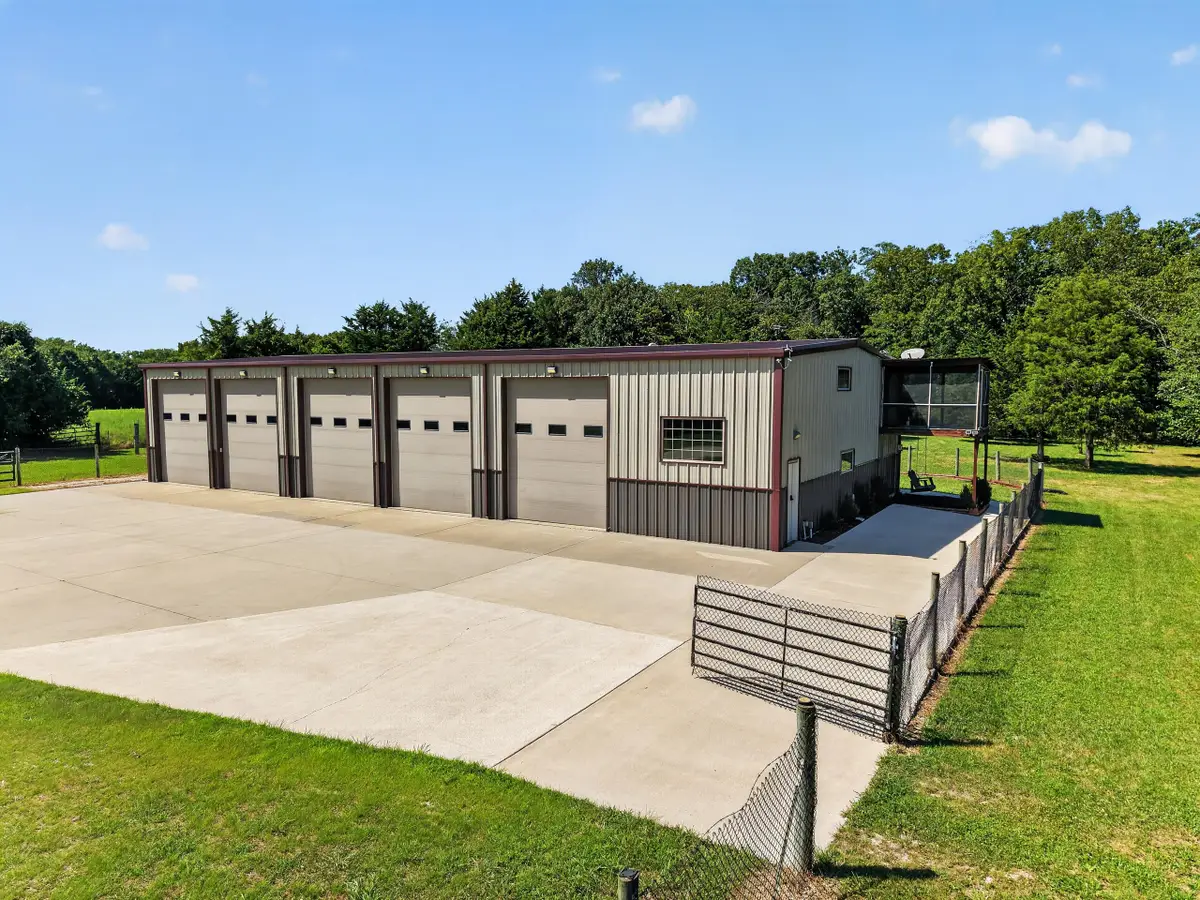 4733 E Farm Road 66, Springfield, MO 65803 - #1