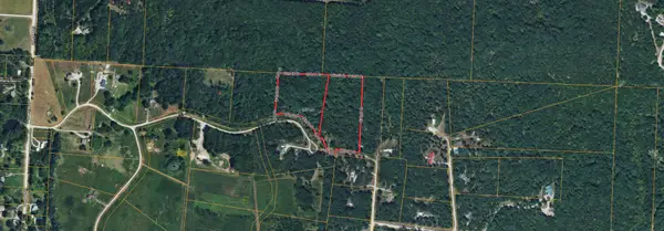 21721 Canyon Drive, Wheatland, MO 65779