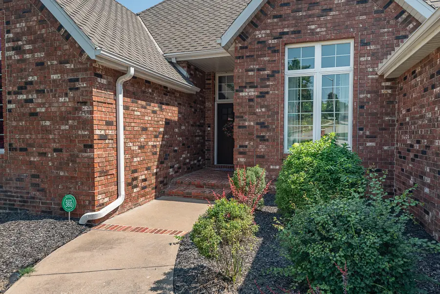 4900 S Bellhurst Avenue, Springfield, MO 65804 - #3