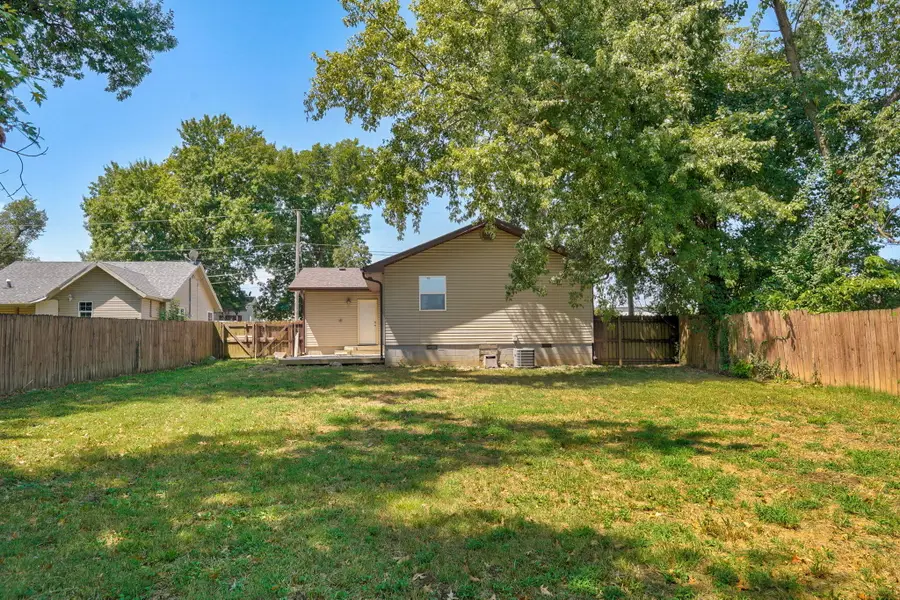 104 S Delaware Street, Nixa, MO 65714 - #3