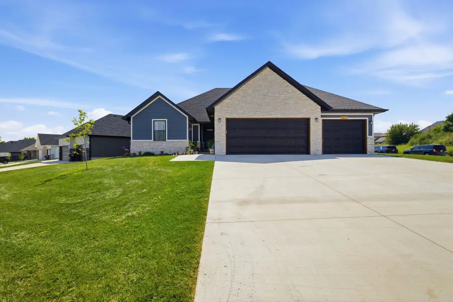 3014 E Heritage Street, Republic, MO 65738 - #3