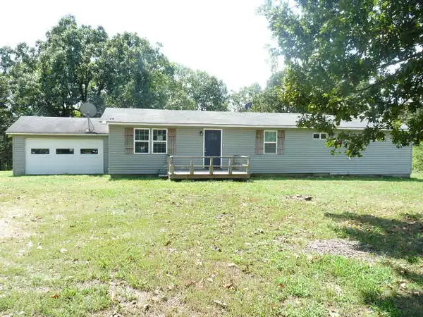 418 County Road 521, Gainesville, MO 65655