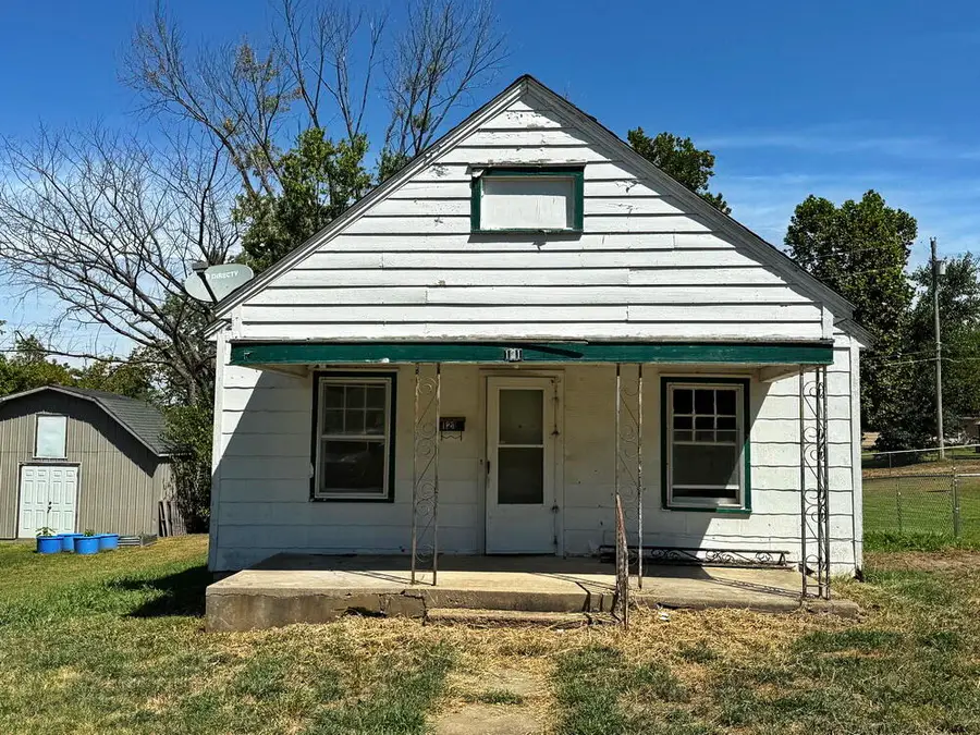 121 W Lafayette Street, El Dorado Springs, MO 64744 - #2