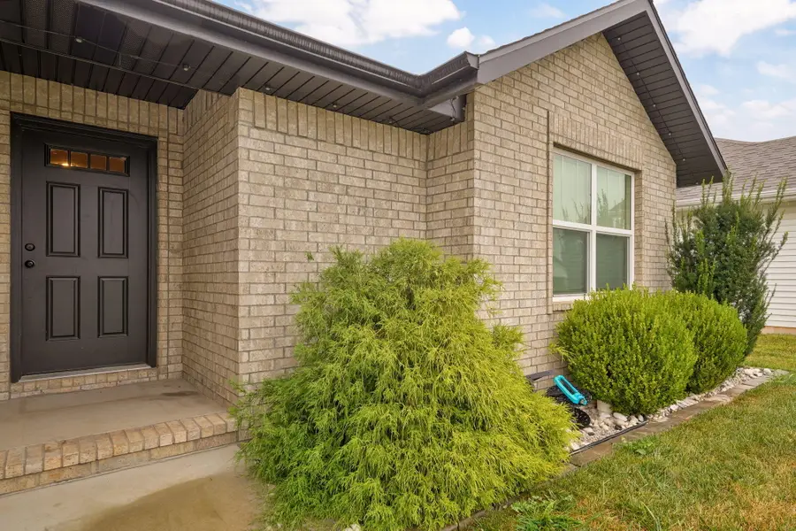 817 S Ridgemont Drive, Nixa, MO 65714 - #3