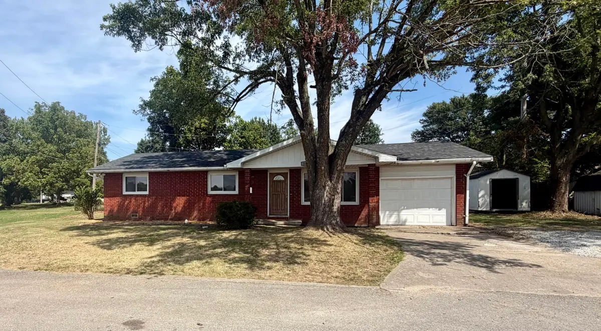 130 N Lafayette Avenue, Republic, MO 65738 - #1