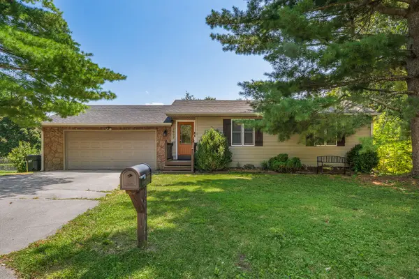 1602 E Sycamore Street, Ozark, MO 65721