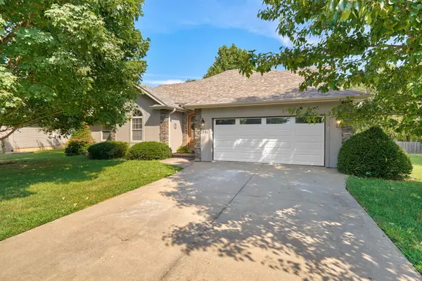 391 Shores Parkway, Rogersville, MO 65742