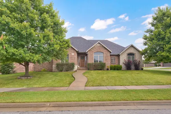 3723 W River Rock Street, Springfield, MO 65807