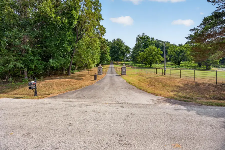 15531 Kentucky Road, Neosho, MO 64850 - #2