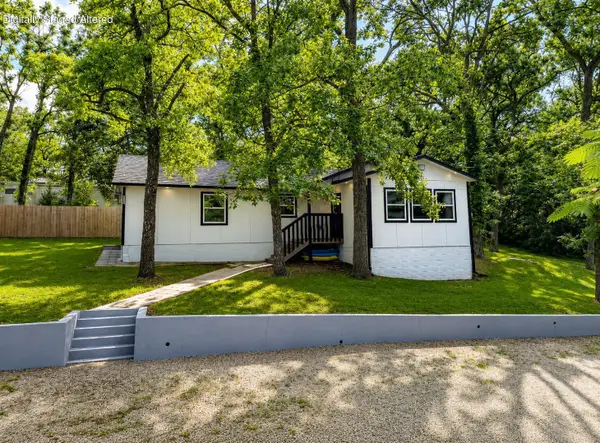 22436 Red Fox Trail, Wheatland, MO 65779