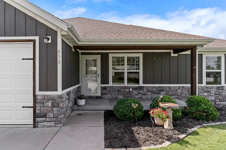 832 Shaffer Street, Marshfield, MO 65706 - #2