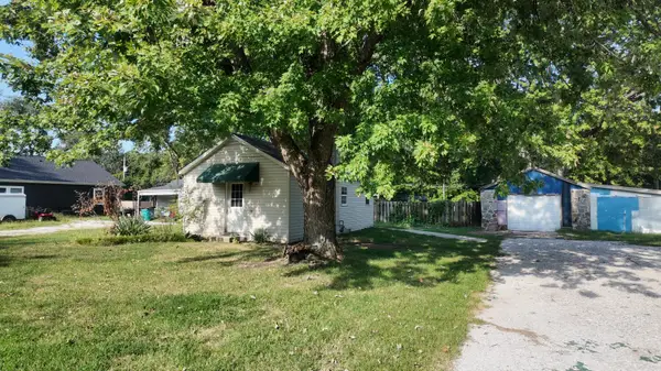 1947 N Old Orchard Avenue, Springfield, MO 65803