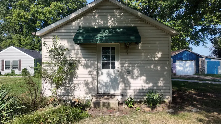 1947 N Old Orchard Avenue, Springfield, MO 65803 - #3