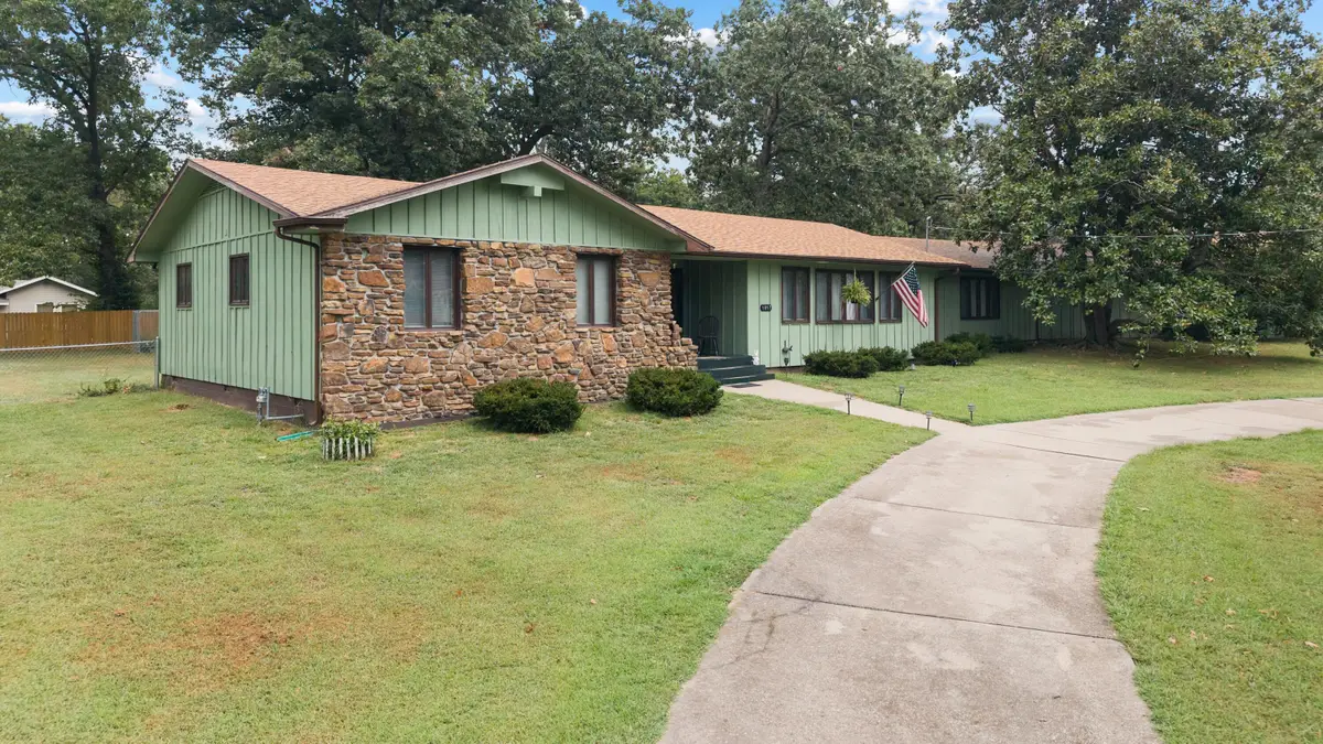1017 Chinquapin Street, Cassville, MO 65625 - #1