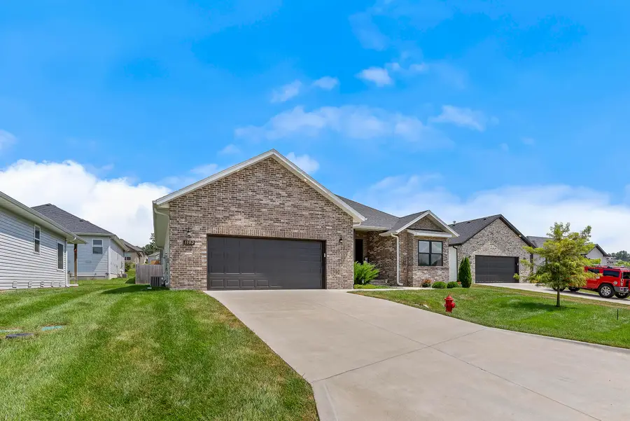 1102 S Strait Avenue, Ozark, MO 65721 - #2