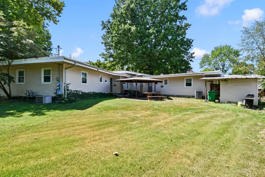 1035 E Linwood Terrace, Springfield, MO 65807 - #2