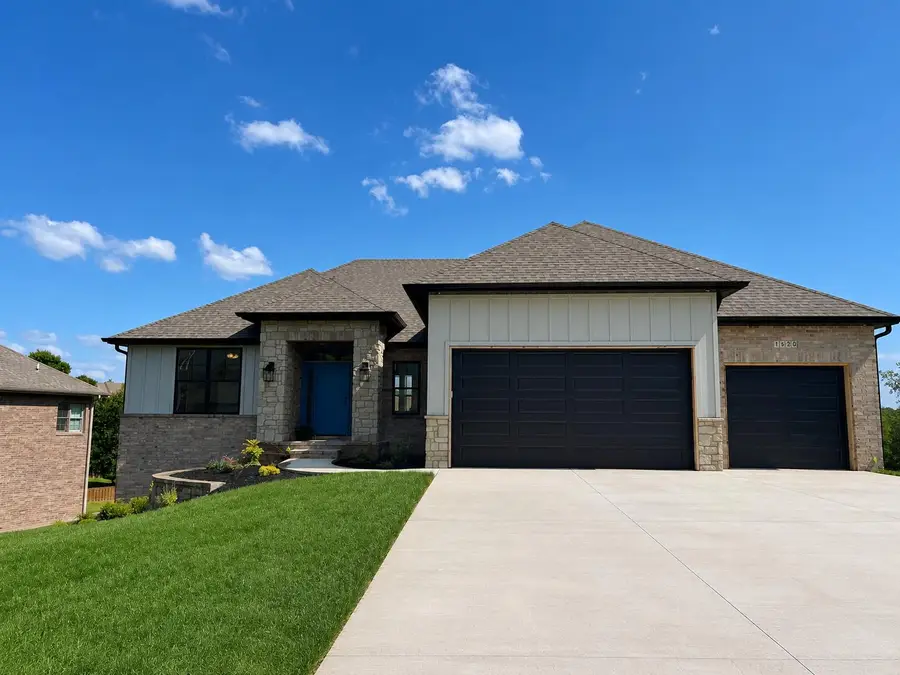 1620 W Silver Oak Drive, Springfield, MO 65810 - #2