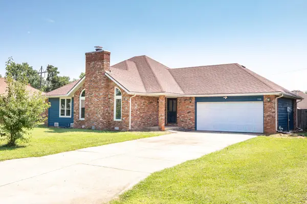 706 W Wasson Drive, Nixa, MO 65714