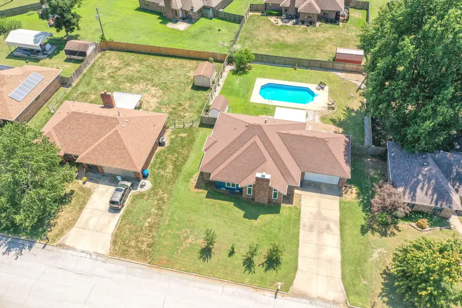 706 W Wasson Drive, Nixa, MO 65714 - #3